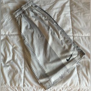 Men’s Nike basketball shorts